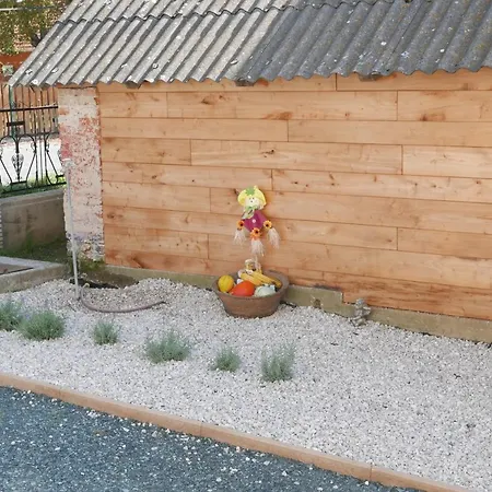 Szabo Porta Vendeghaz Lägenhet